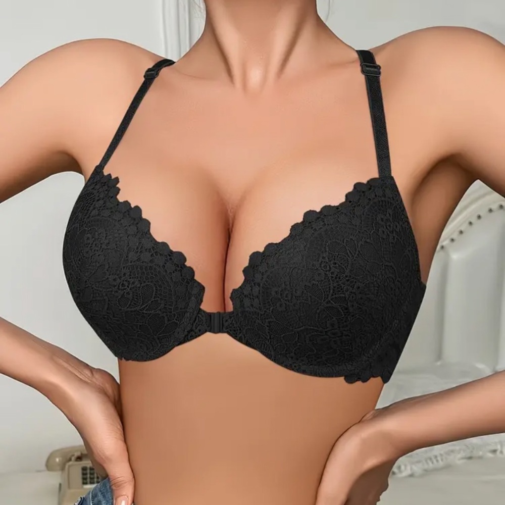 Elegant Black Lace Push-Up Bra